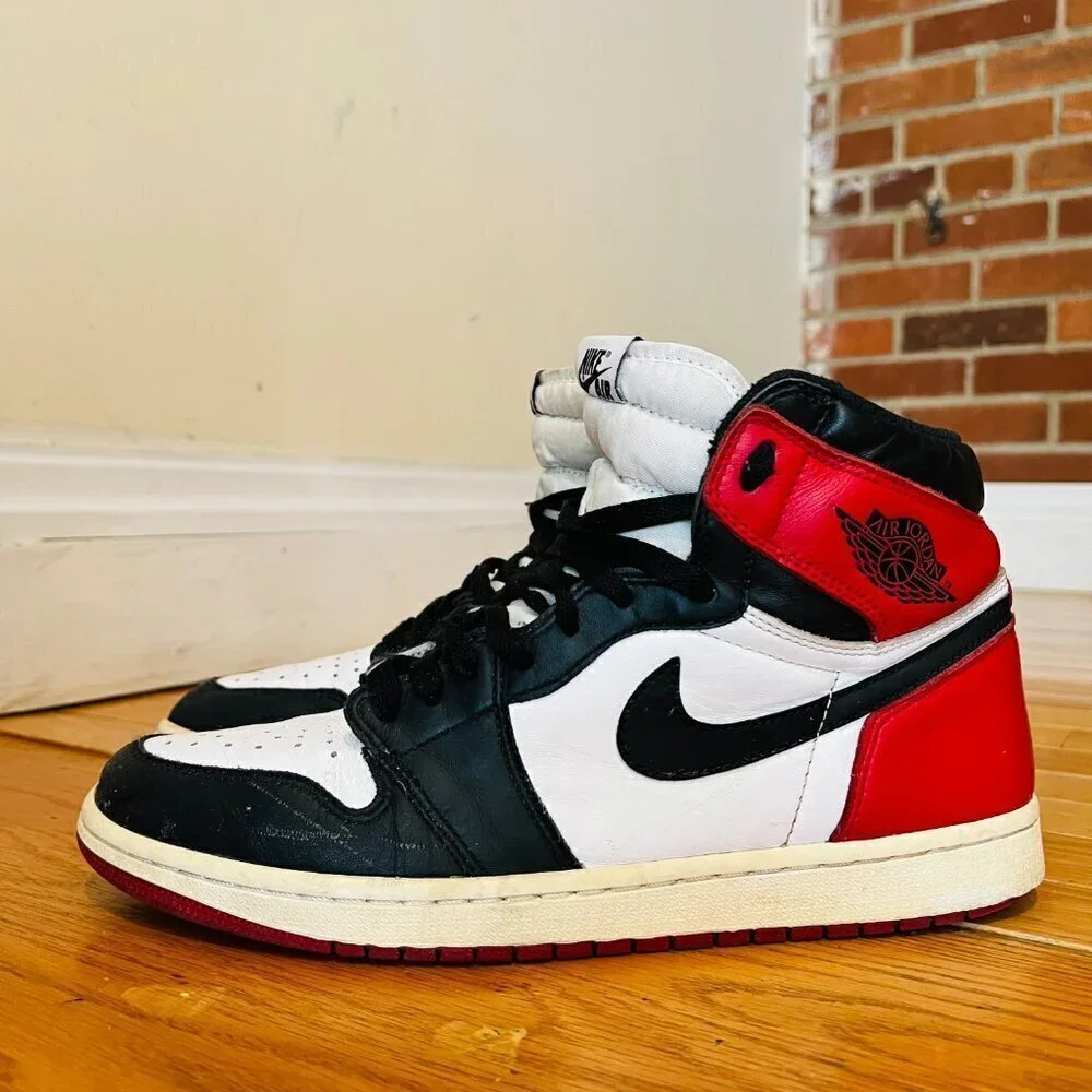 Size 11 - Jordan 1 Retro High OG Black Toe 2016
